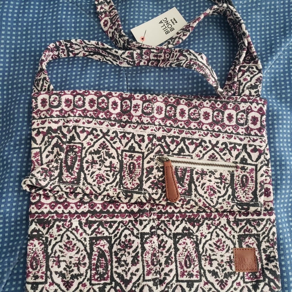 Billabong Canvas crossbody bag